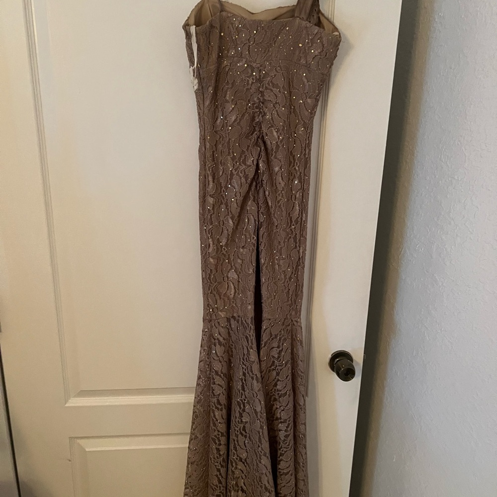 Dress - Picture 3 of 5